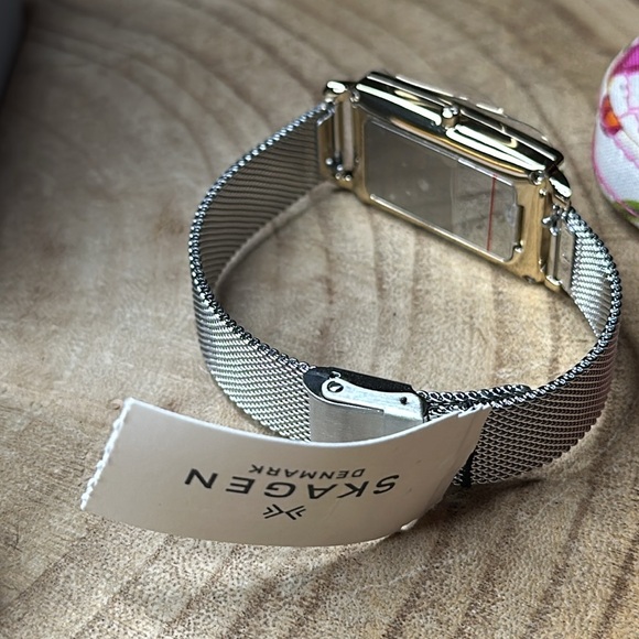 NWT Skagen Stainless Steel Silver Hagen Lille 3 Hand Mesh Rectangular Watch - Picture 5 of 6